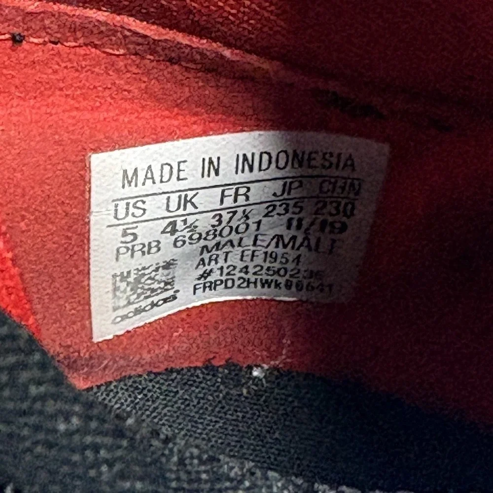 Adidas‎ Predator 20.4 Sala Soccer Shoes 5 Red Black Indoor Futsal EF1954